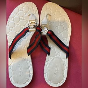White Gucci “GG” Thong sandal *NWT
